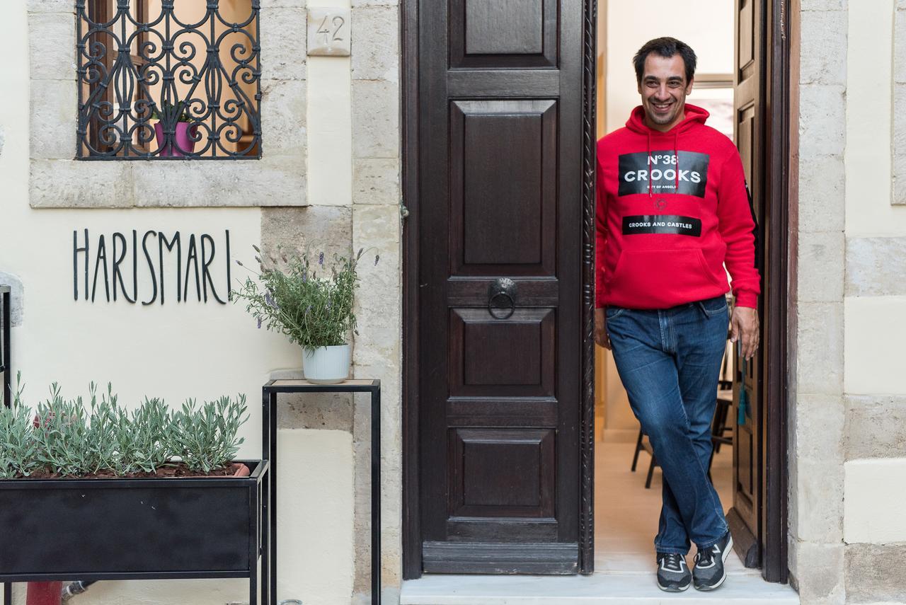Harismari Cozy Hotel ハニア エクステリア 写真