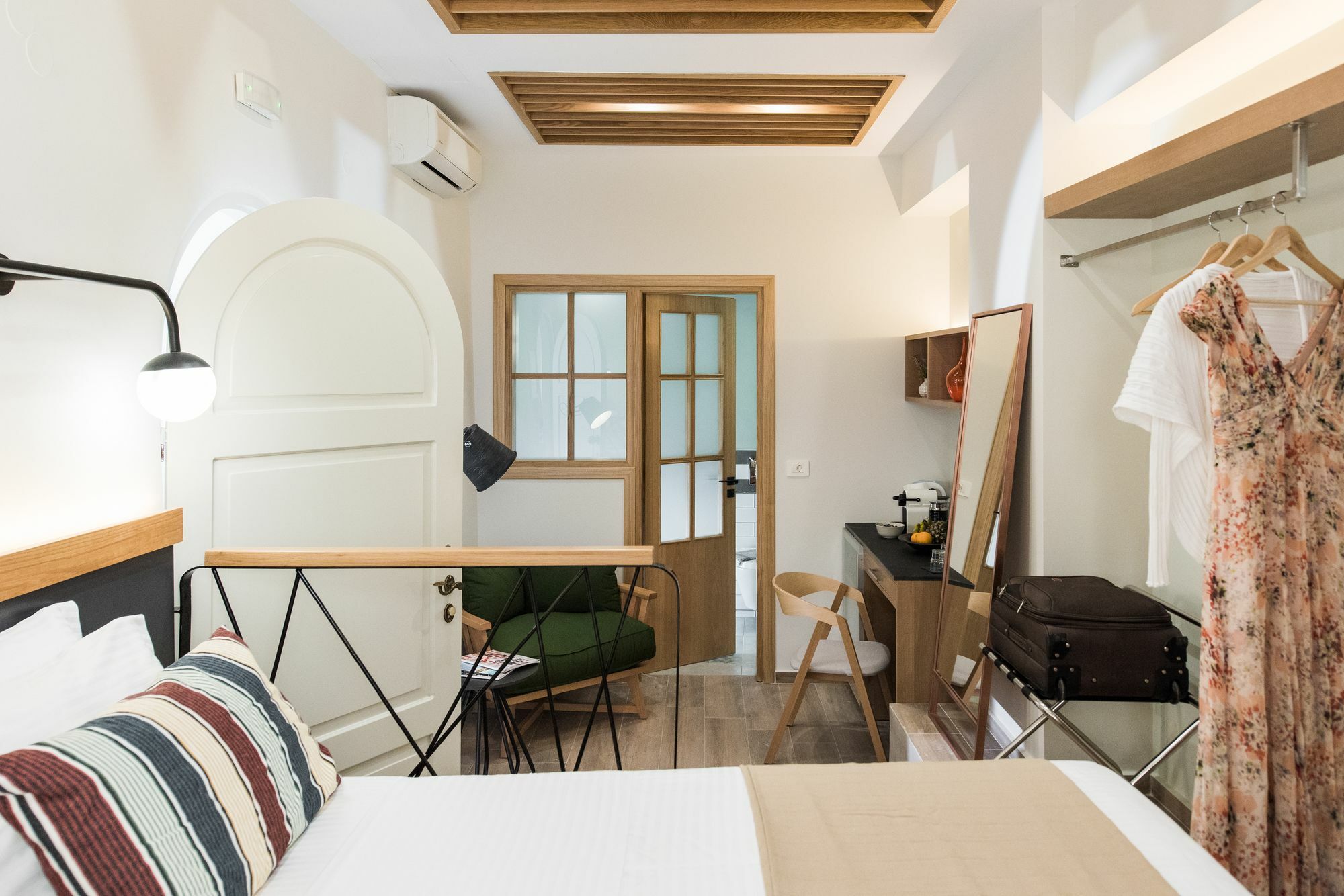 Harismari Cozy Hotel ハニア エクステリア 写真